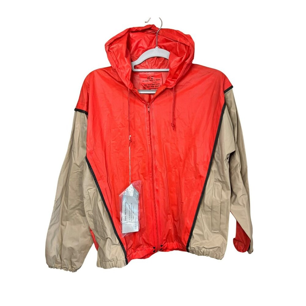 NWT Scoop Red & Tan Colorblock Windbreaker Jacket Hooded Zip-Up, Size M (23x24)